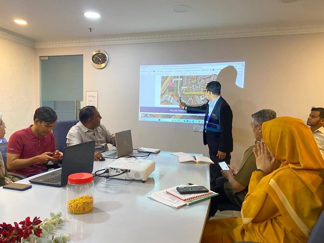 Perbincangan Penyelarasan Tindakan Penyelesaian Jangka Pendek Isu Banjir di Taman Sri Muda (TSM) dan Kawasan Sekitarnya