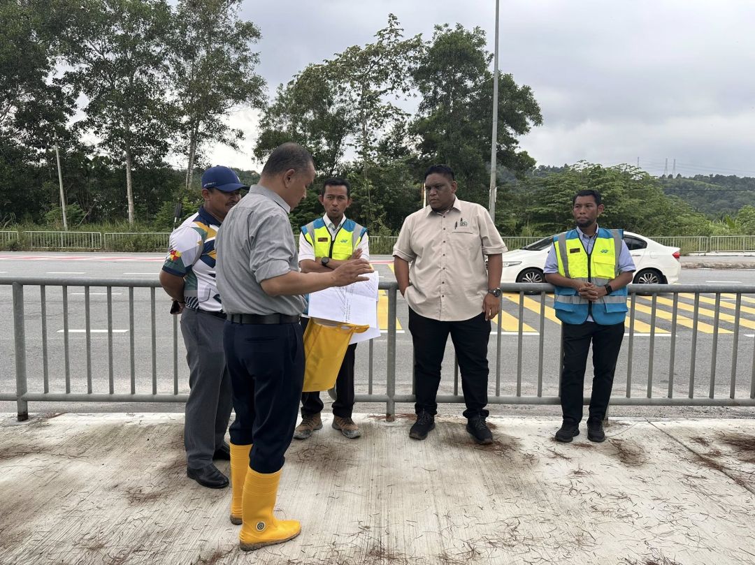 Lawatan tapak dan mesyuarat penyelarasan kerja-kerja pembaikan Kolam Takungan Fasa 10B di Pembangunan Hillpark Resources