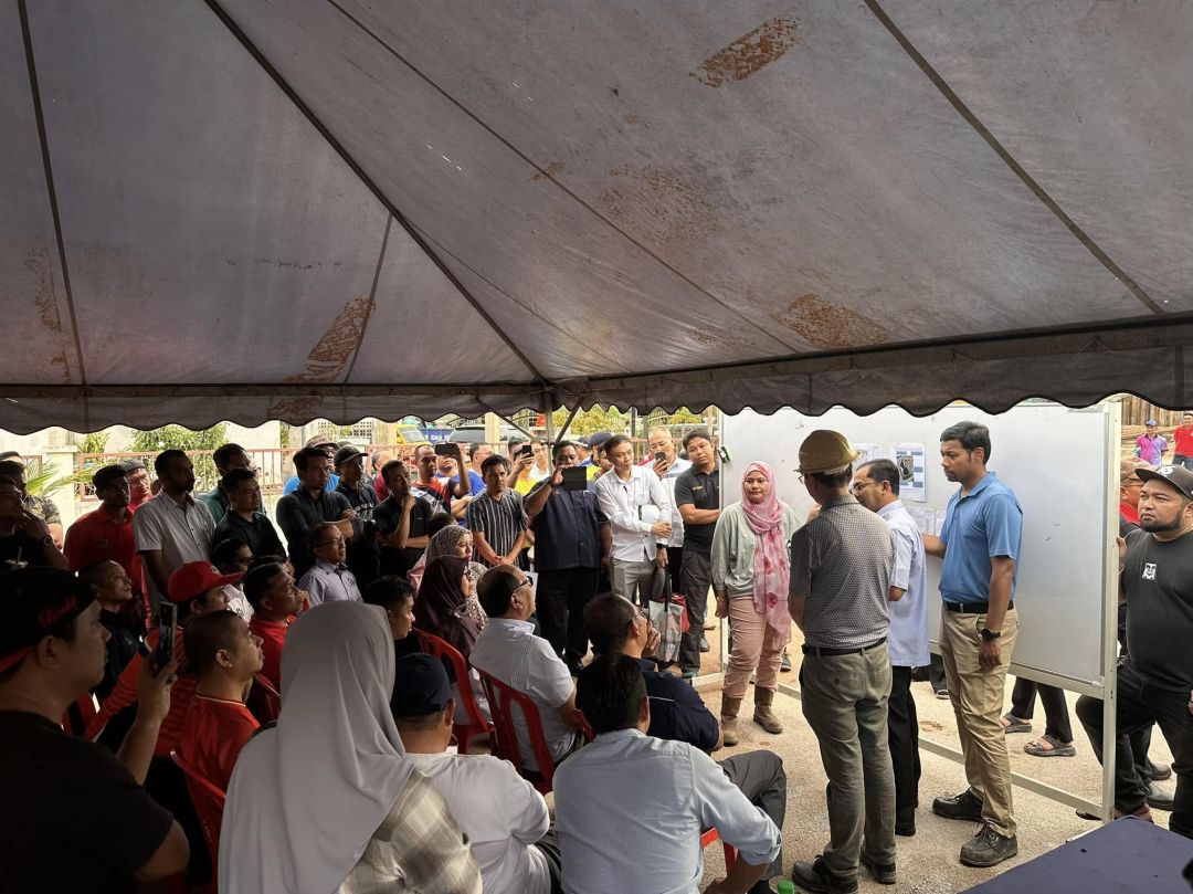 Lawatan Kerja dan Mesyuarat Tindakan Khas Berkaitan Kemajuan Pembaikpulihan di Kolam Takungan Hillpark, Taman Seri Alam, Kuala Selangor