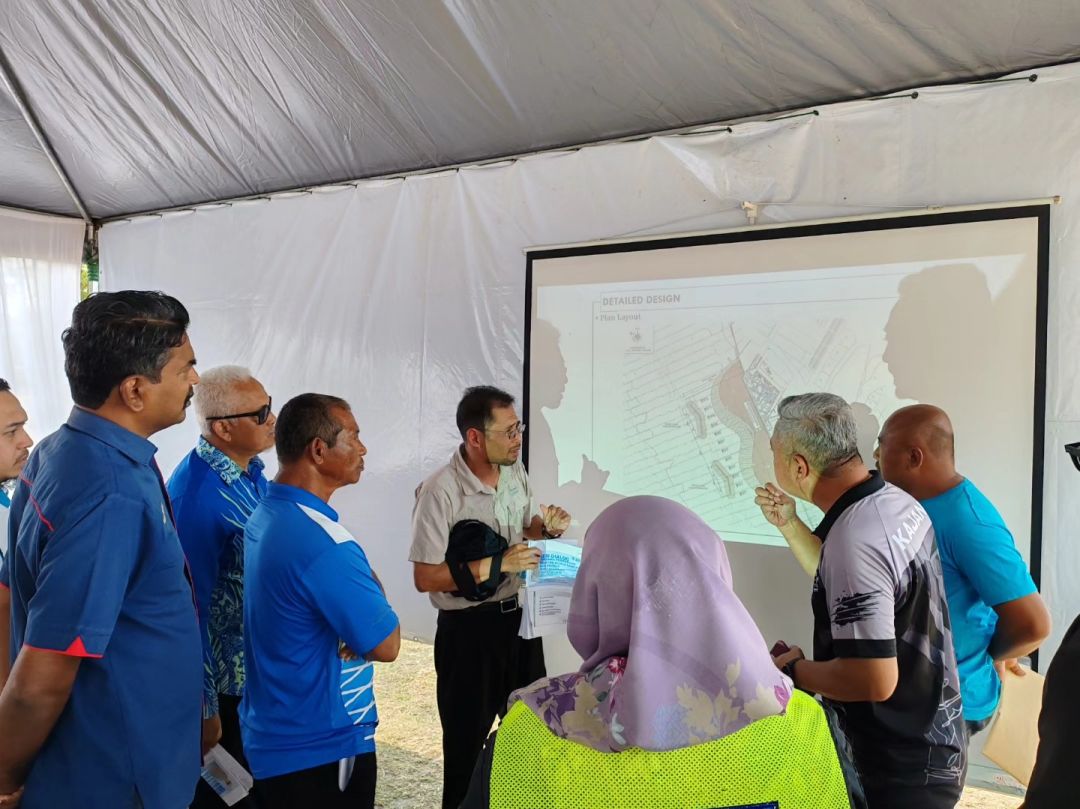 SESI DIALOG BERSAMA PERSATUAN NELAYAN KUALA LANGAT BAGI PROJEK PEMULIHARAAN PANTAI MORIB BERTEMPAT DI TAPAK PROJEK PANTAI MORIB.