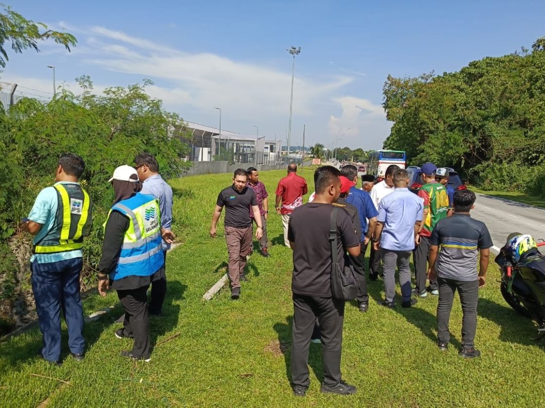 LAWATAN JURUTERA DAERAH KE KAWASAN BANJIR KILAT SEKITAR MUKIM KAJANG
