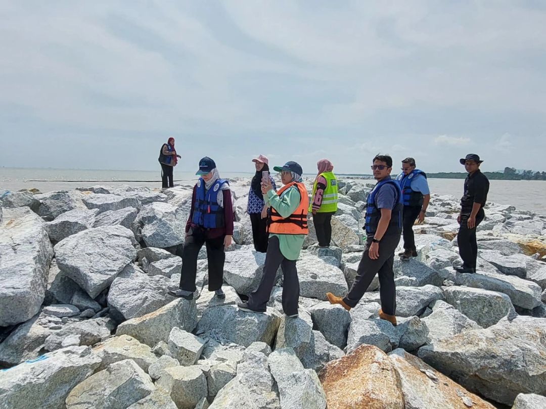LAWATAN KE PEJABAT TAPAK PROJEK PEMULIHARAAN PANTAI MORIB OLEH PENGARAH JPS NEGERI SELANGOR