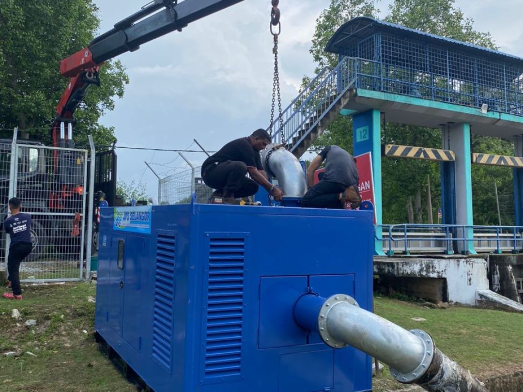 OPERASI PAM SELF-PRIMING DI SELANGOR UNTUK MENGURANGKAN RISIKO BANJIR DI DAERAH KLANG