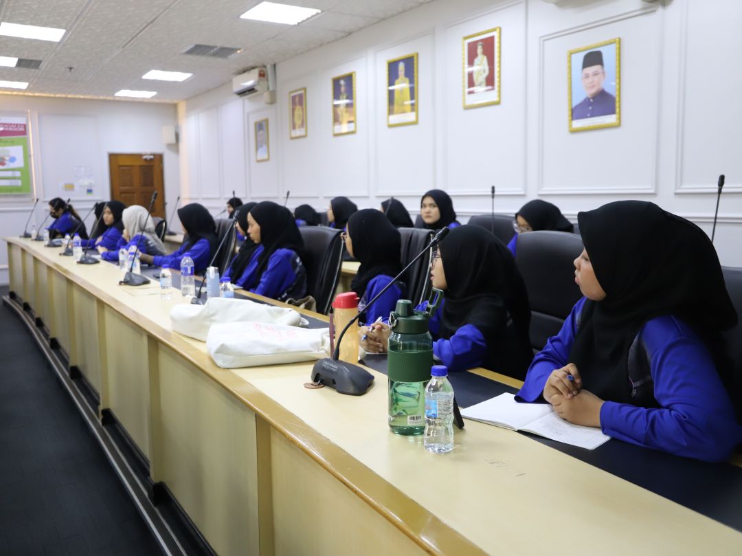 LAWATAN KERJAYA UNTUK PROGRAM MATHSTATS EDUVENTURE 2023/2024 KELAB MAHASISWA MATEMATIK DAN STATISTIK (KMMS) UNIVESITI PUTRA MALAYSIA (UPM) KE JABATAN PENGAIRAN DAN SALIRAN NEGERI SELANGOR