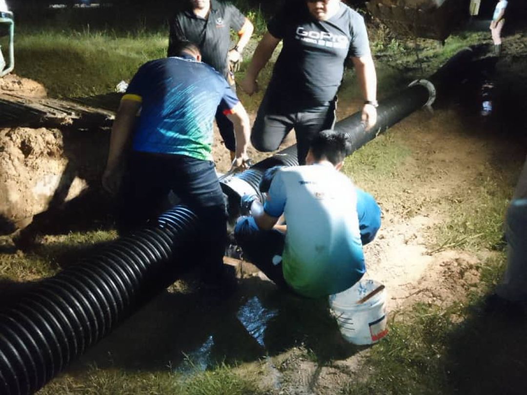 PEMASANGAN PAM BAGI KAWASAN BANJIR DI KIWA, DAERAH SEPANG